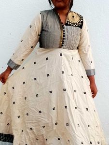 Elegant Ethnic Gown | XL