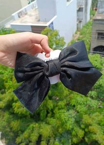 Black Bow Hair Clip