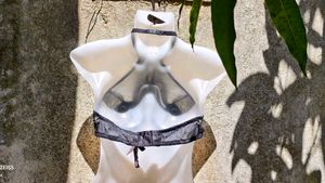 VICTORIA&#39;S SECRET FULL SHIMMERY TOP