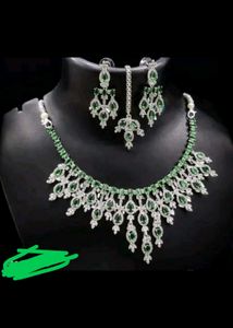 Elegant Green ad stone jewellery set