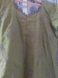 Green Embroidered Kurta