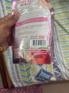 JOJI Silky Salt Scrub - Peach