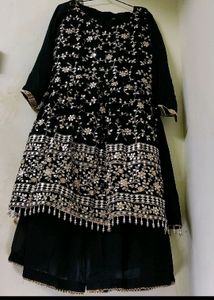 Kurta Suit With Jewellery Set