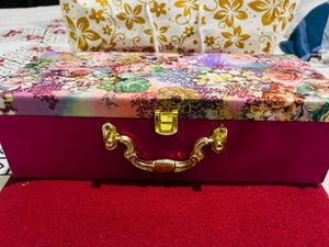Floral Trinket Box with Three Decorative Jars New