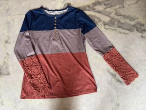 stripped Lace Sleeve Top