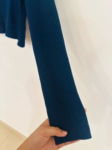 Ginger Navy Blue Ribbed Knit Cropped Top