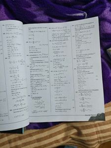 Physics wallah jee main pyq books