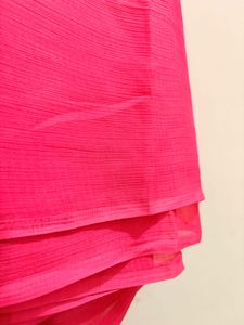 Elegant plain Red Saree