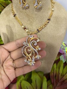 Elegant Gold Plated Necklace Set