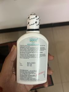Venusia Moisturizing Lotion