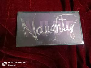 Naughty Nude Eyeshadow Palette