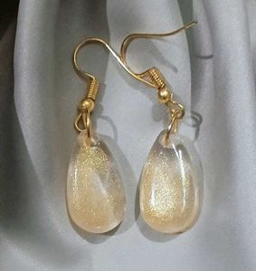 Gold Glitter Teardrop Earrings