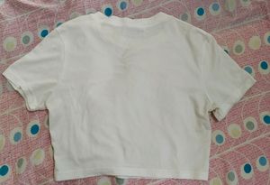 graphic crop top