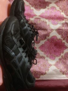 Asics Gel In Black Colour