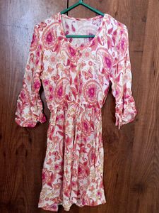 Floral Short Kurti Top🌸
