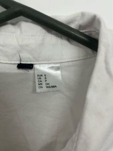 H&amp;M White Fitted Shirt