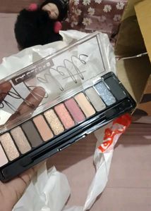 Eyeshadow Palette