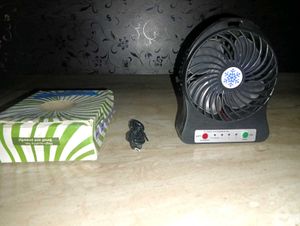 Portable Mini Fan ( Rechargeable )