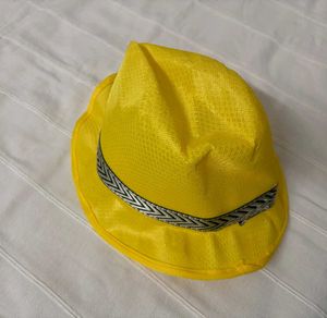 Yellow Hat (Like New)