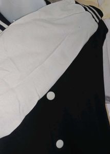 Size L  Varsity Jacket - Stylish &amp; Trendy