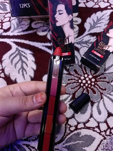5 In 1 Lipstic 😍