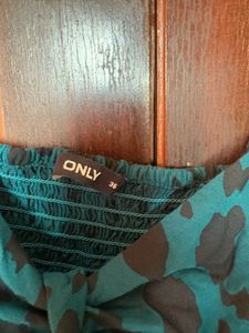 Only top- sexy top