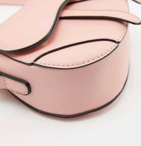 Pink Saddle Satchel Bag..🤌💕