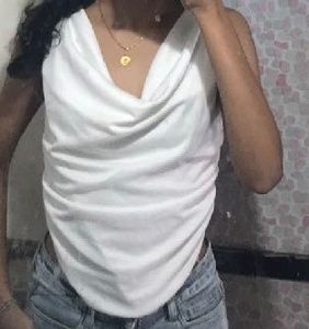 white crawl neck top! (imported)
