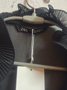 Zara Black ruffled  Pleated sleeve Blouse
