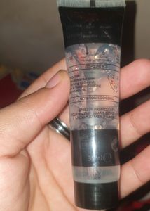 Infallible Mattifying Primer Base,application of foundation Instantly transforms skins  Foundation glides seamlessly across it With a mattifying effectCountry of Origin: India