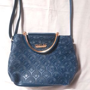 💙👜 New Women&#39;s Slingbag Olive Green Bluish Color