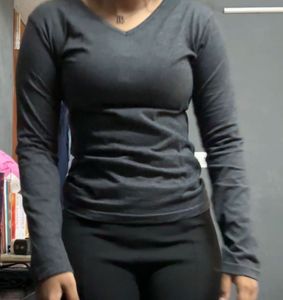 Gray Long Sleeve FITTED Top