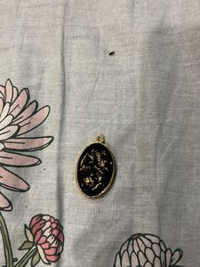 Floral Pendant Necklace
