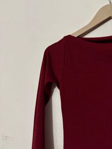 Pretty Glamorous Women Top And Tonic
