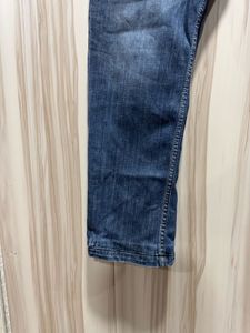 Burberry London Blue Washed Jeans