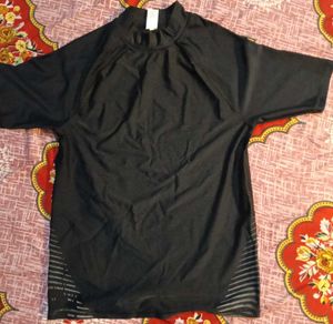 Men&#39;s Black Bodyfit T-shirt [specially for gym and