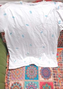 White Feather Print T-Shirt