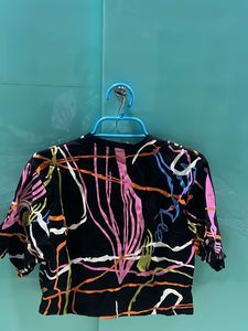 Abstract Print Crop Top