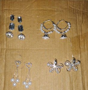 4 pairs of Earring Bundle