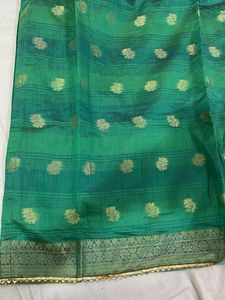 Emerald Green Floral Kameez Dupatta BanarsiSet