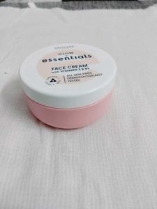 Oriflame Glow Essential Face Cream