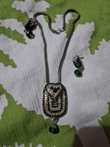 Latest Green Pendant Set🛍️💯