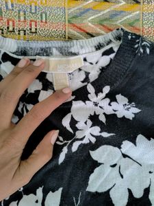 Semi Woolen Top