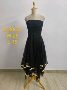 Black Tulle Strapless Cocktail Dress