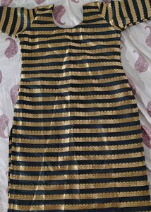 Beutiful Hand Silai Kurti