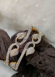Leaf Design AD Bangle Set