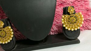 Elegant Gold Plated Jewellery Set