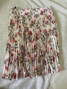 Floral Pleated Skirt