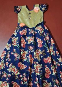 Women&#39;s Gowns