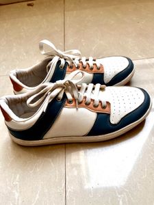 Carlton London Women Sports Colourblocked Sneakers
